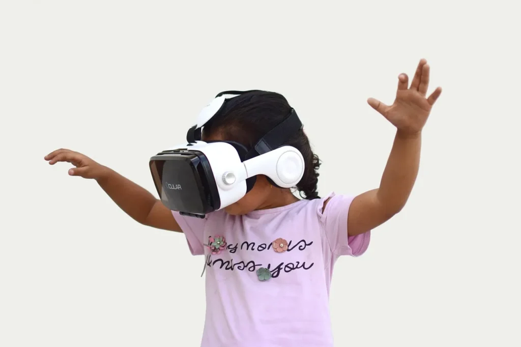 augmented-reality-3468596_1280-1024x682 Realidade Aumentada e Realidade Virtual: Aplicações Além dos Jogos