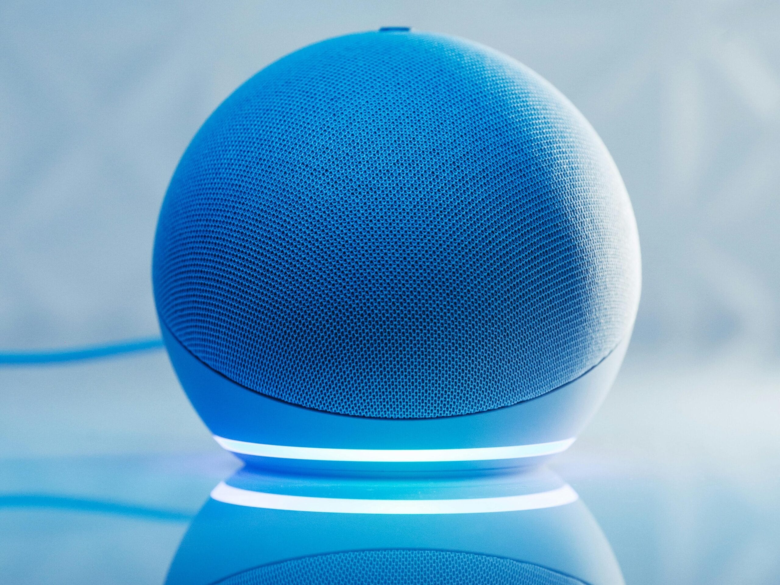 pexels-jonathanborba-14309813-1-edited-scaled Top 10 gadgets indispensáveis para casa inteligente em 2025