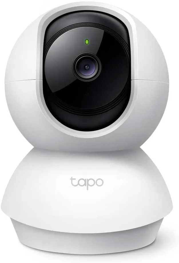 Camera de segurança TP-Link Tapo C200 de cor branca.
