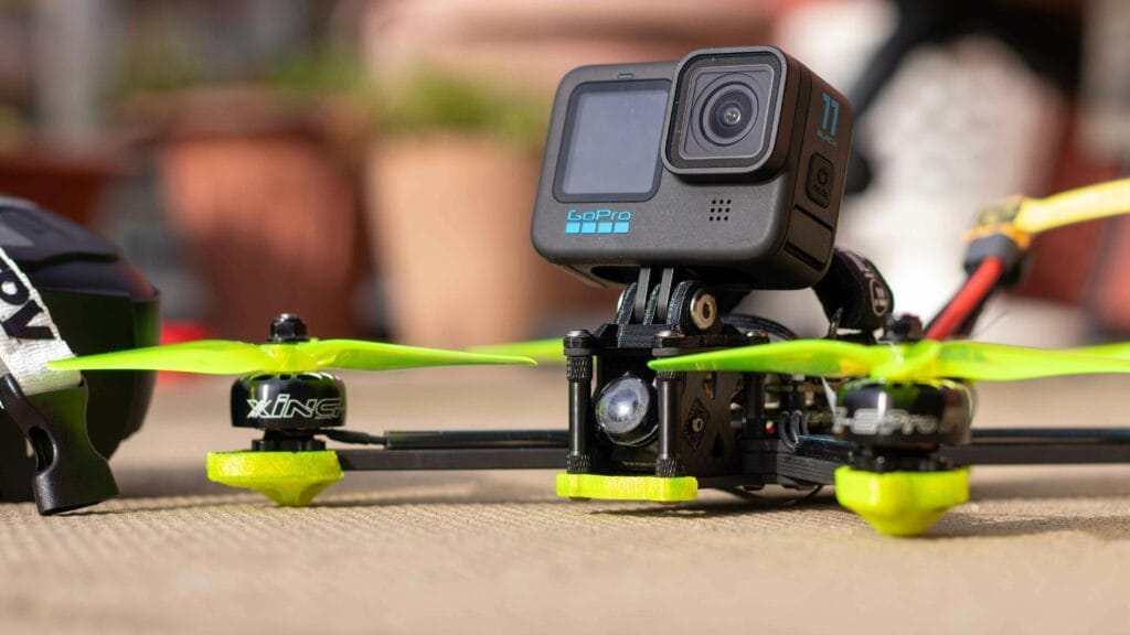 pexels-yusuf-miah-70201554-14828476-1024x576 Tudo sobre Drones FPV - Guia Completo para Iniciantes