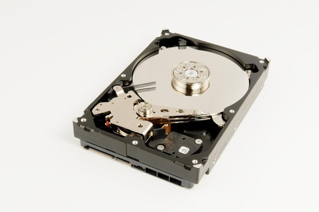 storage-870715_1280-1024x682 SSD ou HD: descubra qual o melhor para seu PC